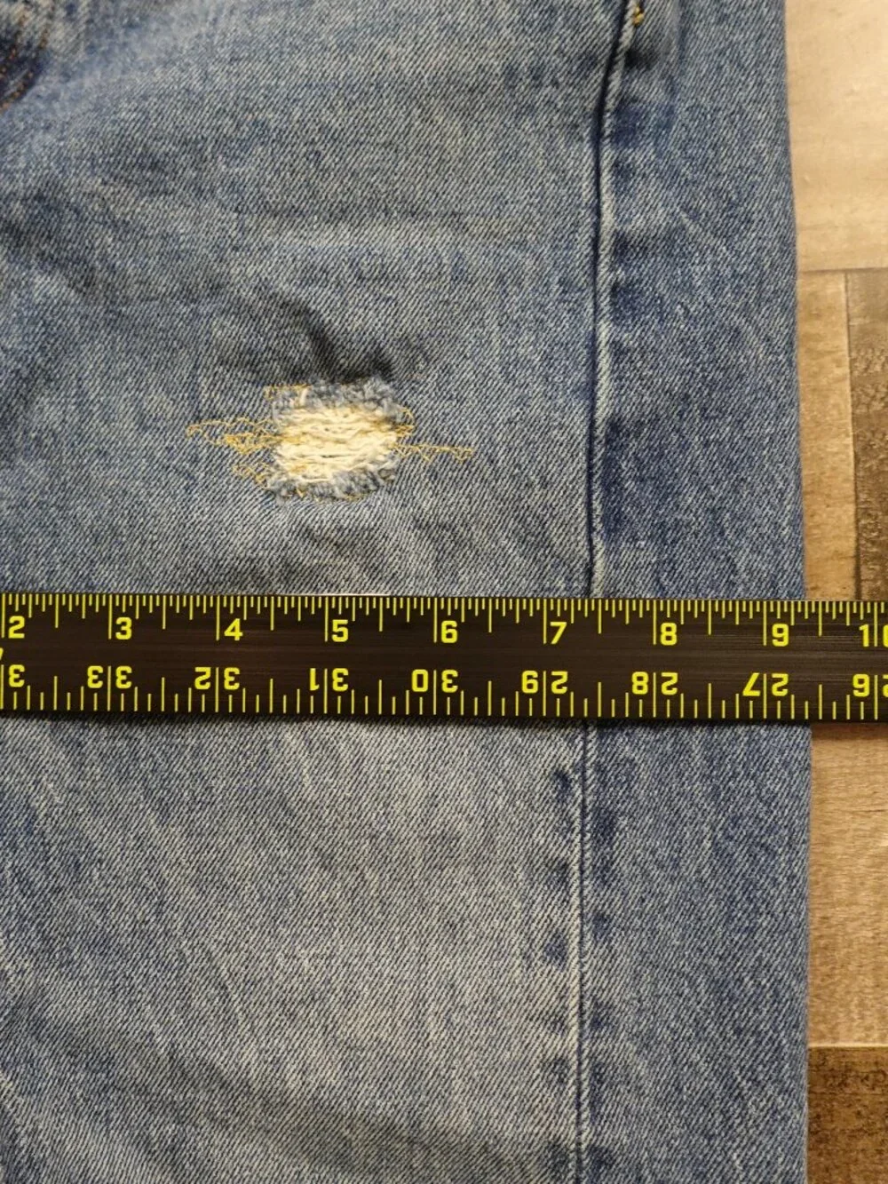 Levi’s Altered 501 Skinny‎ Jeans Women’s 27 Light Wash Distressed Button Fly